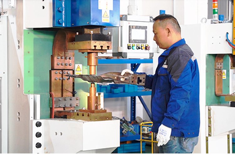 中频点焊机使用注意事项